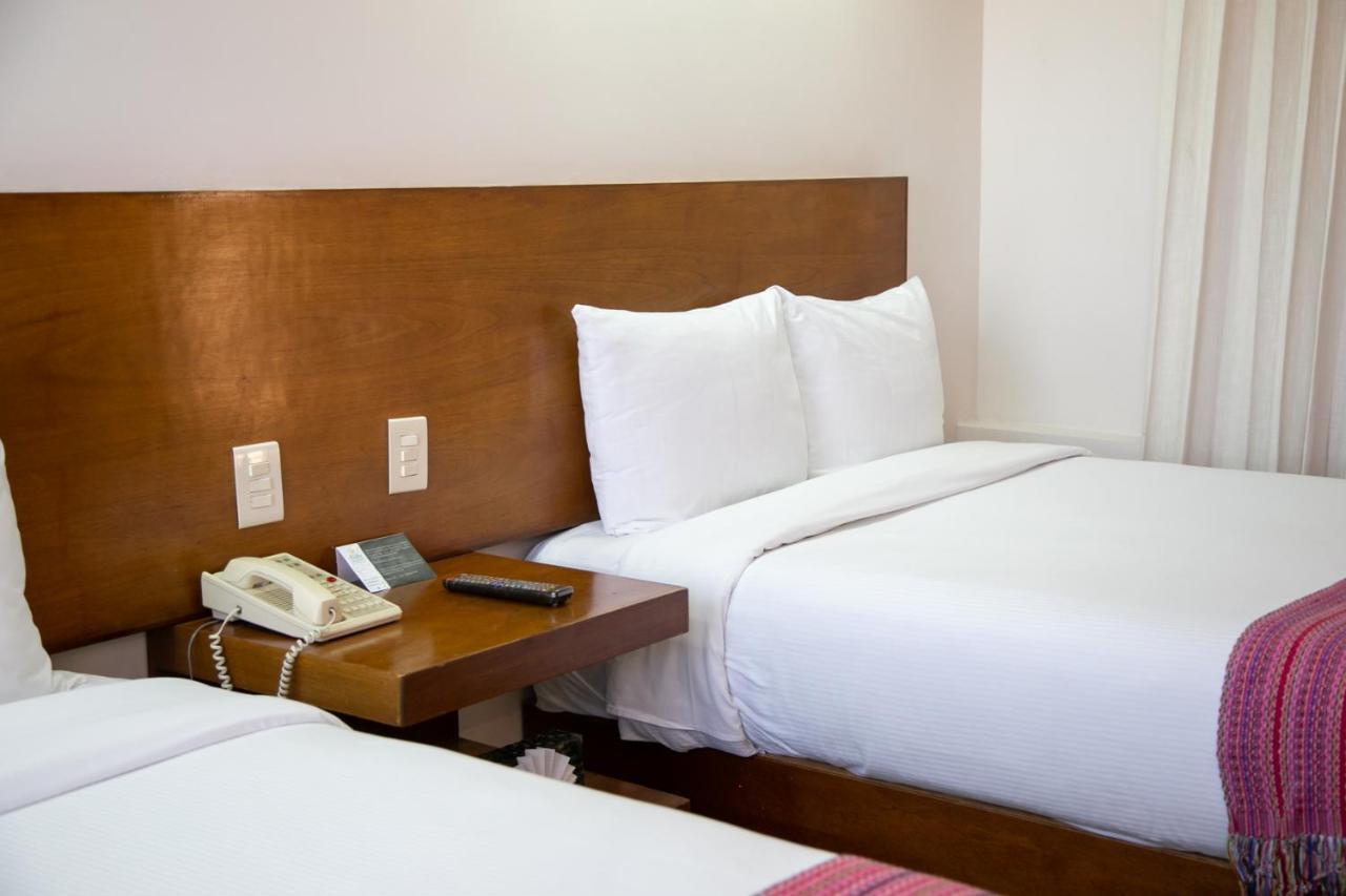 Hotel Alameda Centro Historico Морелия Екстериор снимка