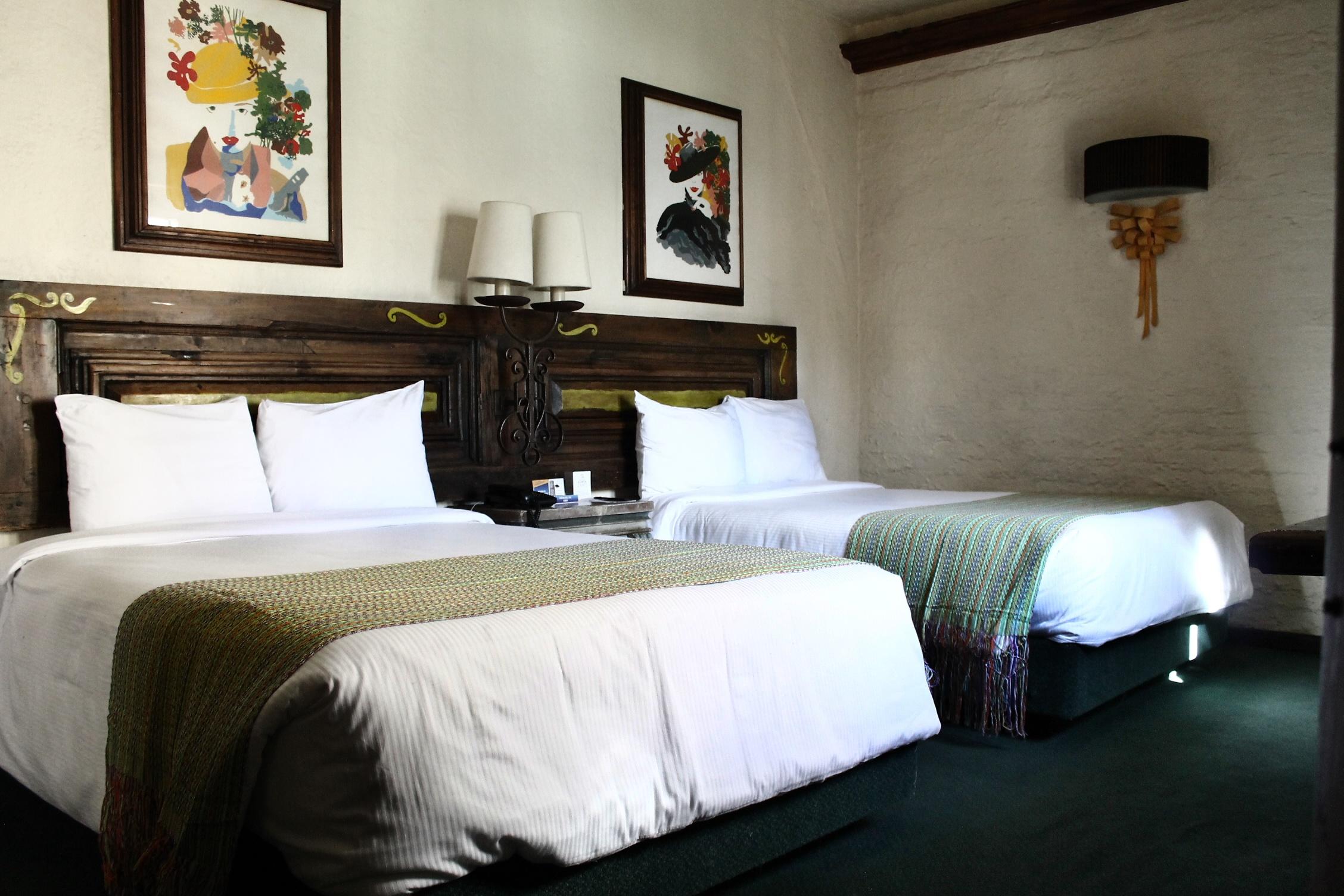 Hotel Alameda Centro Historico Морелия Екстериор снимка