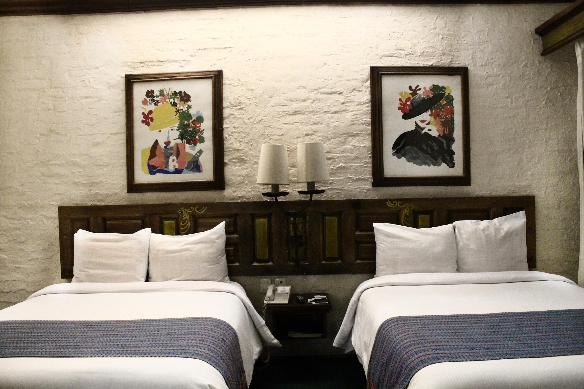 Hotel Alameda Centro Historico Морелия Екстериор снимка