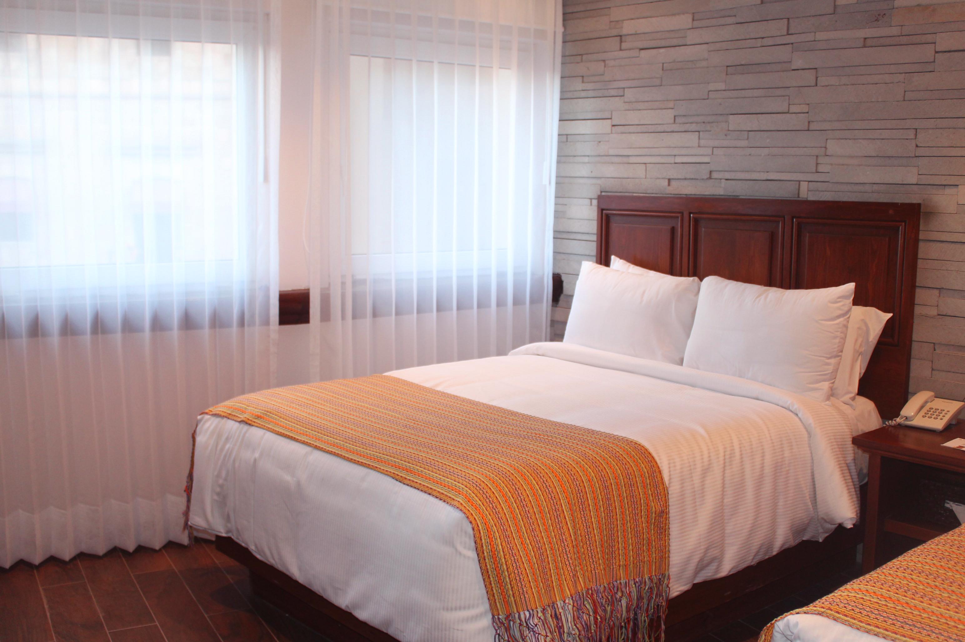 Hotel Alameda Centro Historico Морелия Екстериор снимка