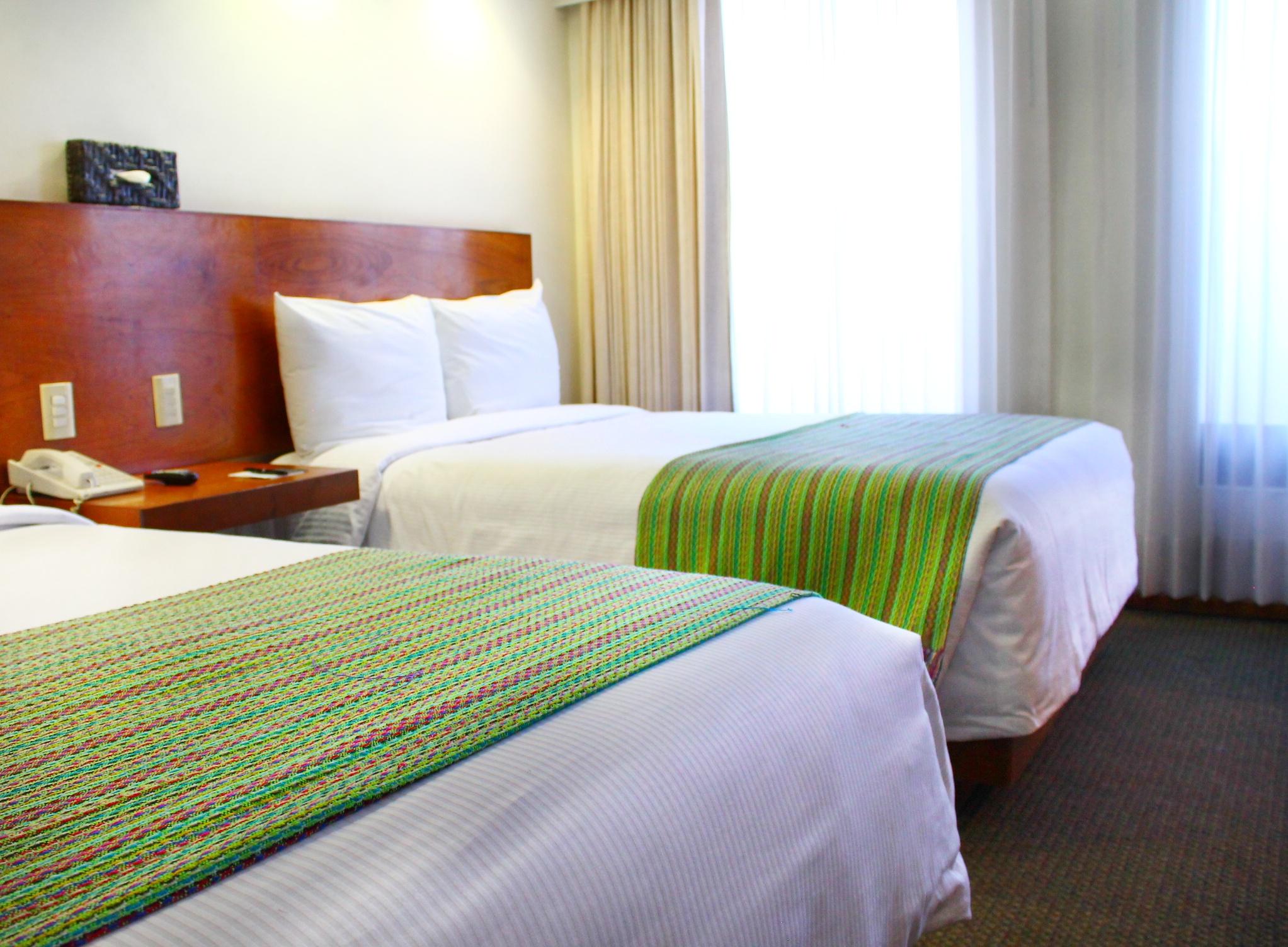 Hotel Alameda Centro Historico Морелия Екстериор снимка