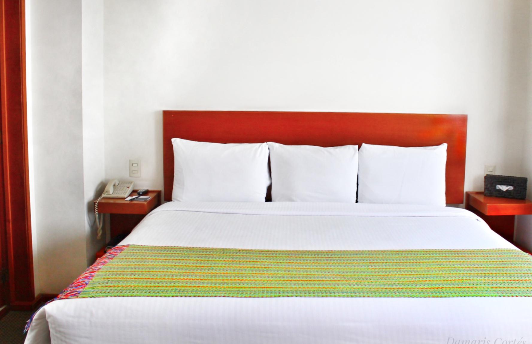 Hotel Alameda Centro Historico Морелия Екстериор снимка