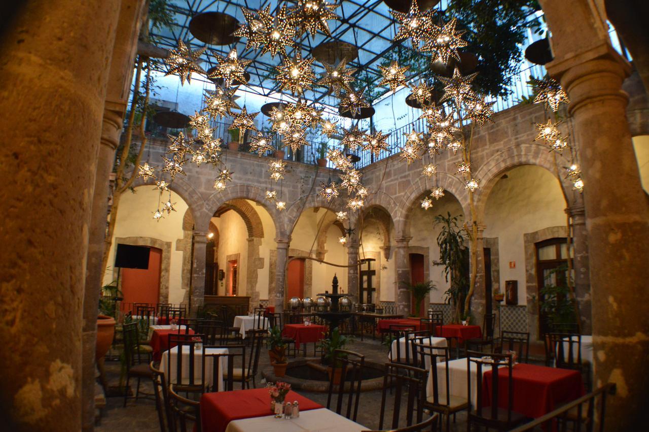 Hotel Alameda Centro Historico Морелия Екстериор снимка
