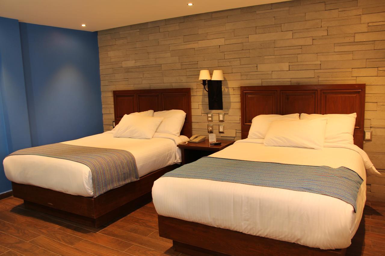 Hotel Alameda Centro Historico Морелия Екстериор снимка